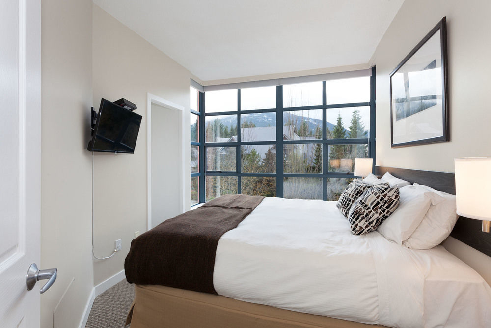 Beautiful Whistler Village Alpenglow Suite Queen Size Bed Air Conditioning Cable And Smarttv Wifi Fireplace Pool Hot Tub Sauna Gym Balcony Mountain Views Екстер'єр фото